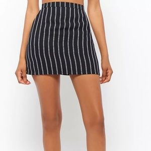 **NEW**  Forever 21 Women’s Mini Skirt